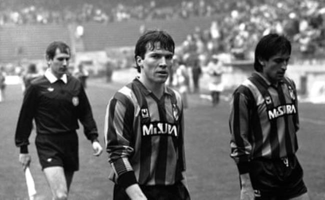 Lothar Matthäus playing for Inter in January 1989.